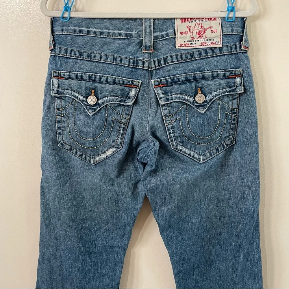 True Religion Men’s flared jeans (Size: 30X33)